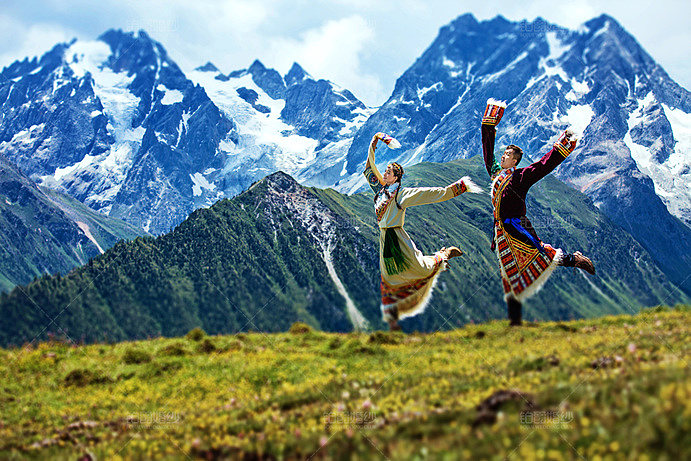 5da7ed2a20ccd45efa27ee314c9c99a36643682927dc0-EVEEYG