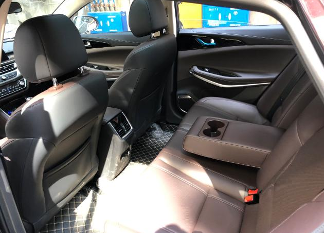 260bacb3-1a9a-43ea-a8d8-fef1598522d7