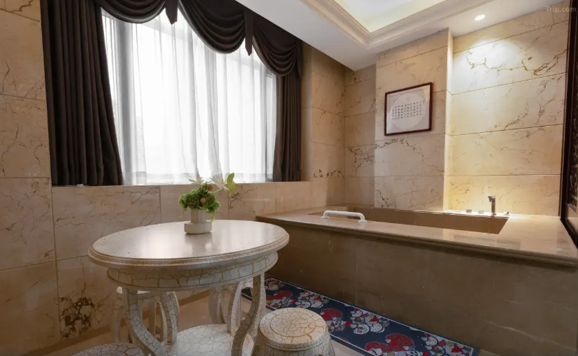 e7abe16f-0f03-41de-b50f-ff89516b9c3a