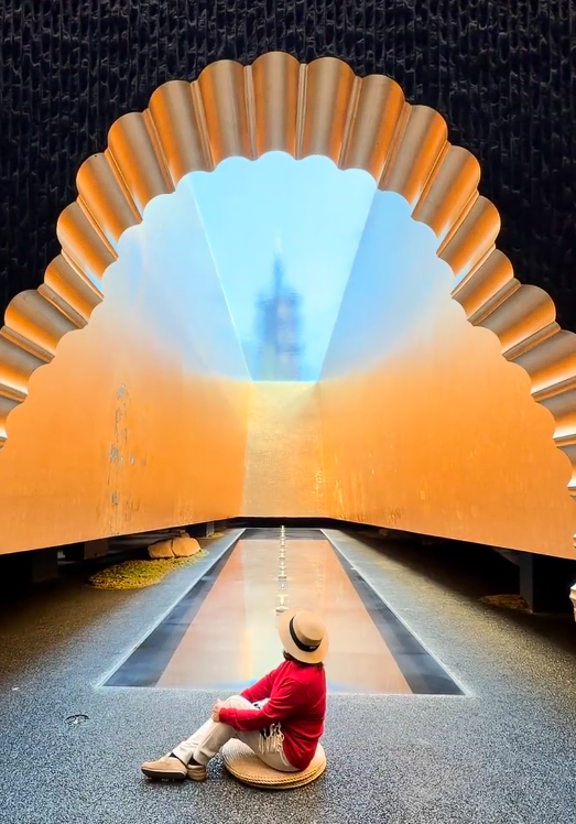 2b65dae8-2aad-4869-a5aa-7b449432186f